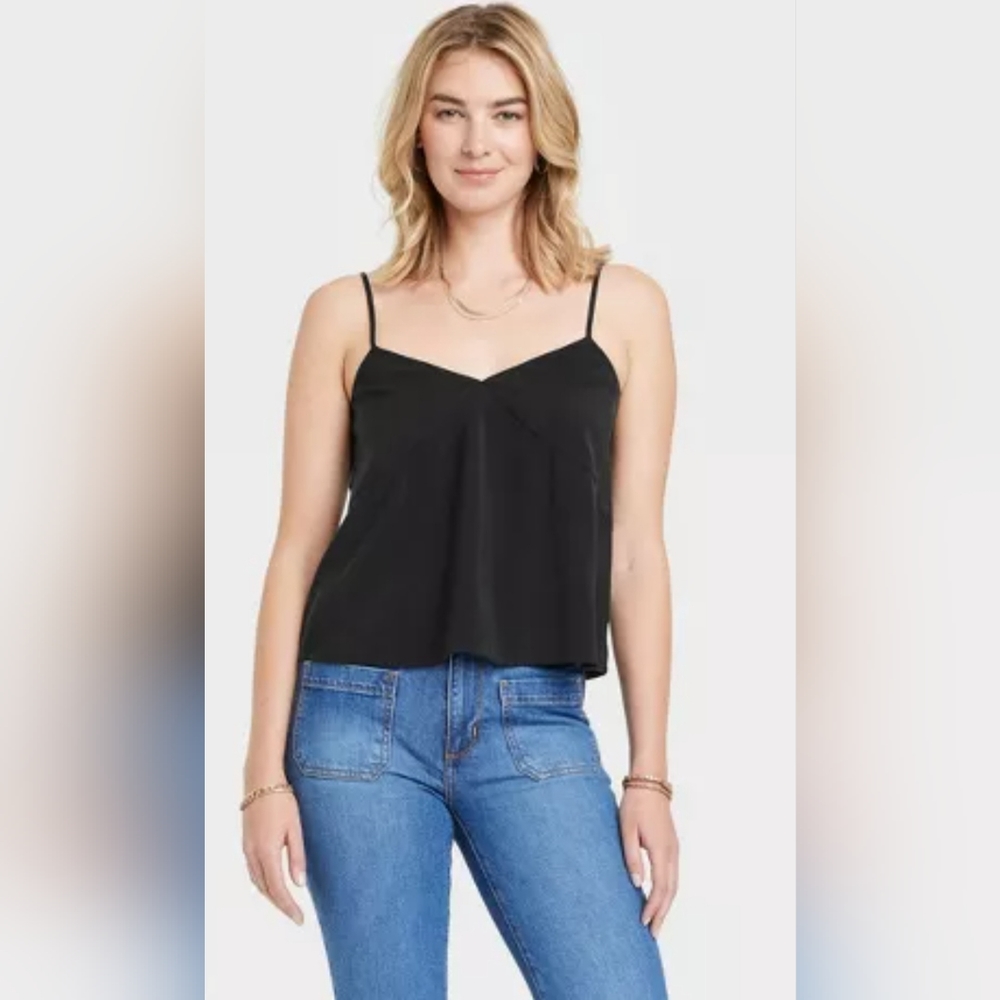 NWOT Universal Thread Cami Black Tank Top Adjustable Straps Size M